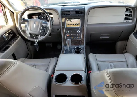 2016 Lincoln Navigator L Select z USA, uszkodzony, nr VIN 5LMJJ3JT8GEL11158